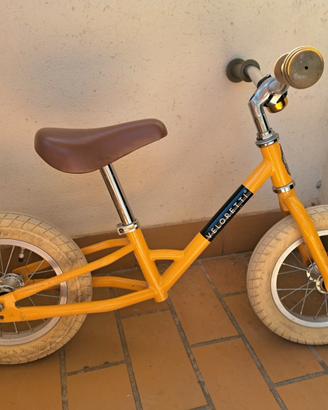 Bicicletta senza pedali