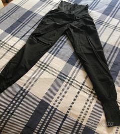 Pantaloni morbidi grigi