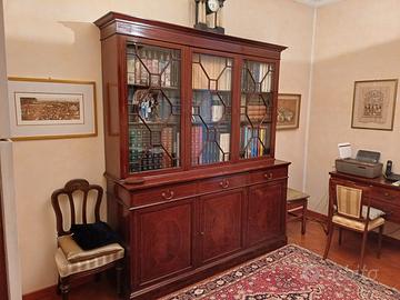 Libreria credenza antica in legno massello