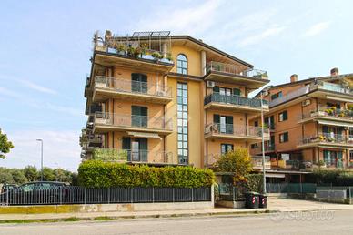 2 LOCALI A PORTO SANT'ELPIDIO