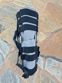 Ginocchiera Donjoy Irom ortopedica post-operatoria