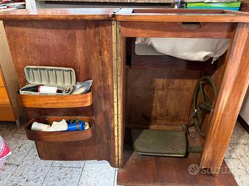 Macchina per cucire Necchi Esperia