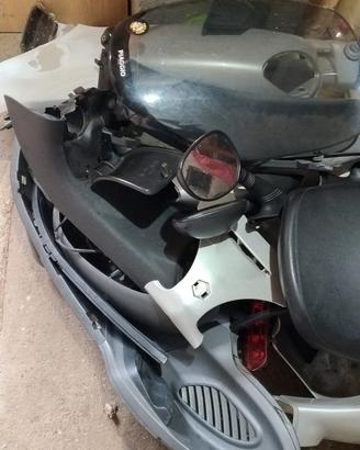 Piaggio X9 250 ricambi vari