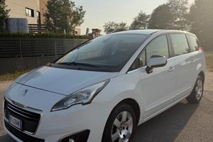 Peugeot 5008 BlueHDi 120 S&S Active