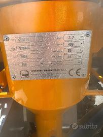 Turbosol Giotto, intonacatrice con ruote