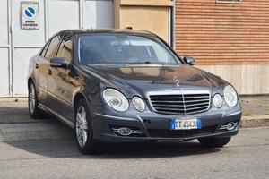 MERCEDES-BENZ E 300 Bluetec Avantgarde