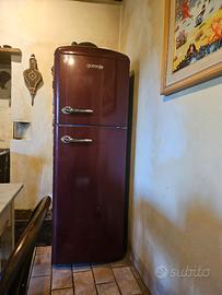 Frigorifero Gorenje retrò bordeaux con congelatore