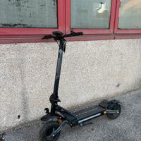 Monopattino elettrico Angwatt CS1