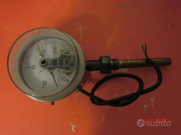 Termometro industriale a immersione, a contatti, c