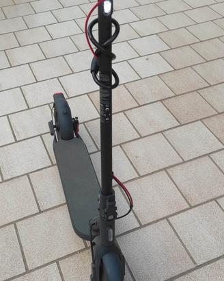 monopattino elettrico xiaomi