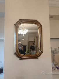 Specchio in legno dorato e vetro molato
