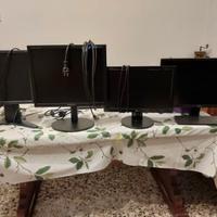 Lotto di monitor perfettamente funzionanti