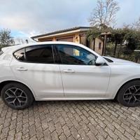 Alfa romeo Stelvio 2019 210cv
