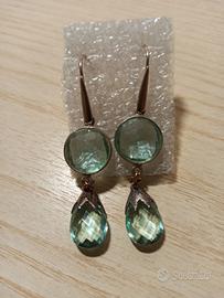 orecchini con topazi celesti pendenti