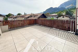 Ampio trilocale con terrazza ad Appiano