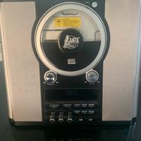 Cantatu Karaoke con un microfono