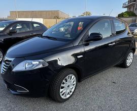 Lancia Ypsilon 1.2 8v Silver 69cv GPL