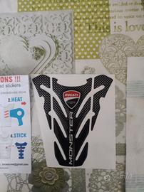 adesivo per moto Ducati 