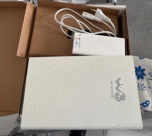 Antenna FWA 5G WindTre – Completa di alimentatore