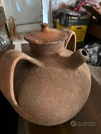 Antico vaso grande in terracotta