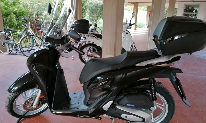 Sh Honda 125 abs nero lucido