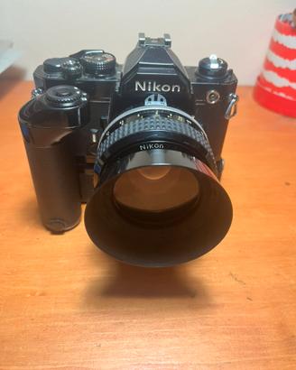 Nikon FM nera prima serie