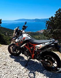 KTM  990 Supermoto R