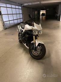 Triumph Speed Triple 1050