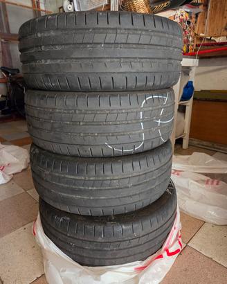 treno gomme 225/45 ZR18 (95Y)