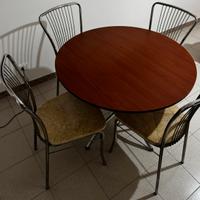 Tavolo rotondo cucina compreso di sedie