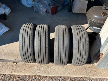 Gomme 205/60R16