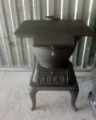 stufa in ghisa del 1807