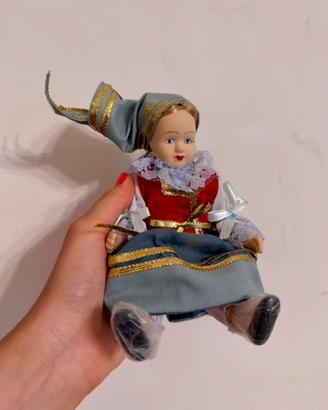 Bambola di porcellana da collezione