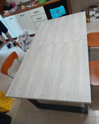 Tavolo cucina estensibile