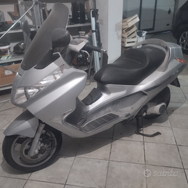 Piaggio x8