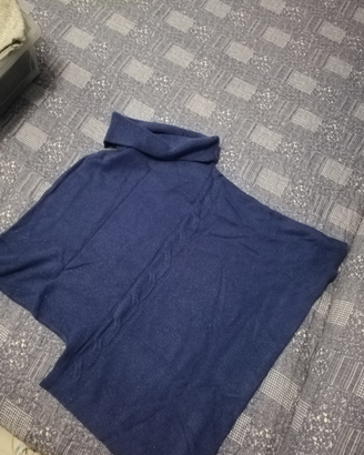 Maglione blu a rombo