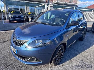 Lancia Ypsilon 1.0 firefly hybrid Gold s&s 70cv