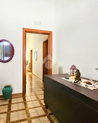 6 LOCALI A LEVERANO