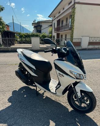 Aprilia SXR 50 bianco