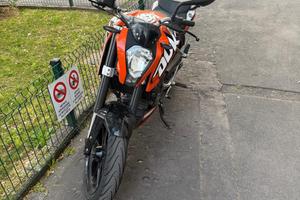 KTM DUKE 125