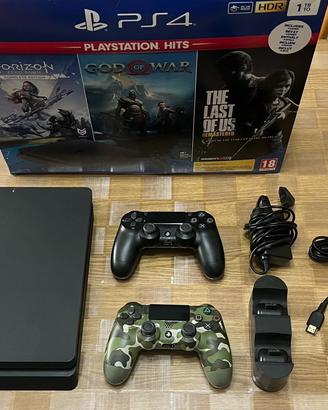 ps4 slim 1TB + 2 controller + base di ricarica