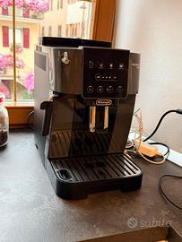 Macchina caffe magnifica start