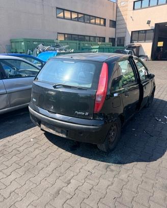 Ricambi Fiat Punto 1.9 JTD ELX 5P Anno 2001 Codice