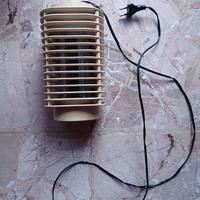 Lampada attira insetti e zanzare