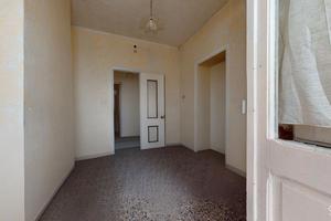 Tri-Quadrivano con due posti auto