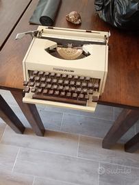 macchina da scrivere 