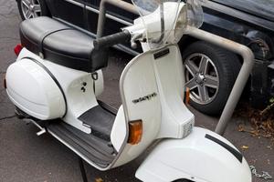 Vespa 125 px
