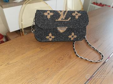  pochette con tracolla