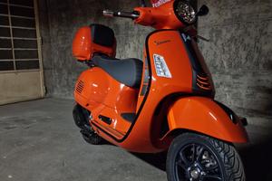 Vespa gts 300 super sport 2024