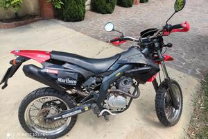 Moto Derbi Senda 125 motard
